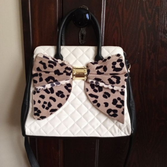 Betsey Johnson Handbags - DONATING ON 25TH!! Betsey Johnson bag